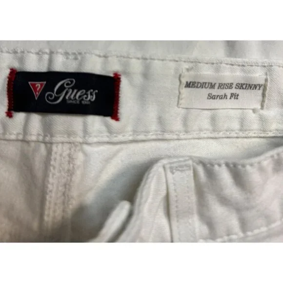 Guess Medium Rise Skinny Sarah Fit White Jeans - Picture 5 of 14